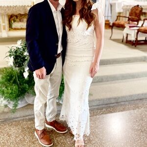 Elegant White Lace Dress